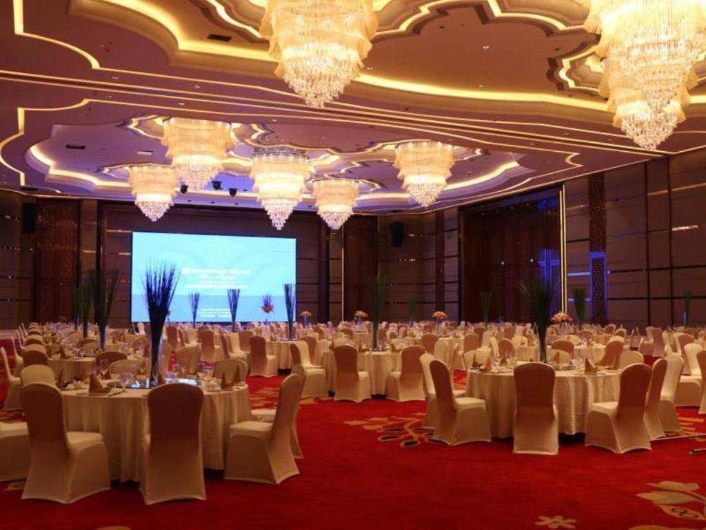 Wyndham Grand Plaza Royale Xianglin Shaoyang Hotel Екстериор снимка