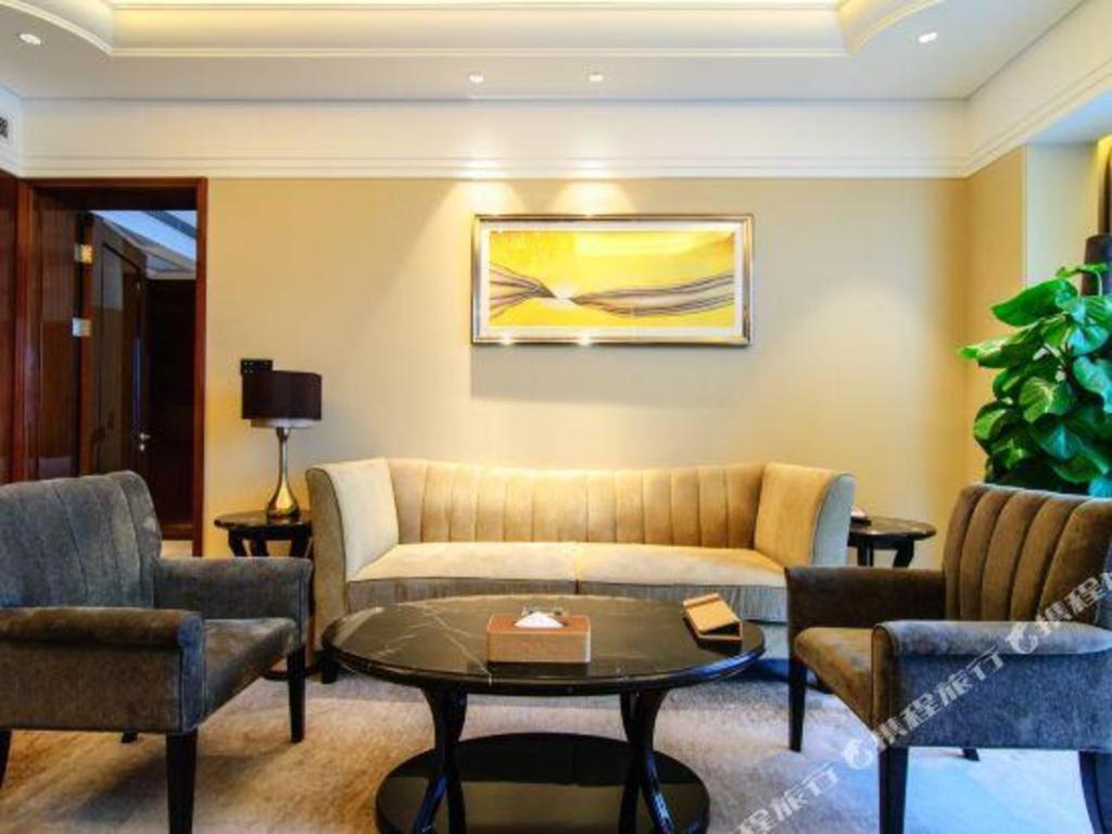 Wyndham Grand Plaza Royale Xianglin Shaoyang Hotel Екстериор снимка