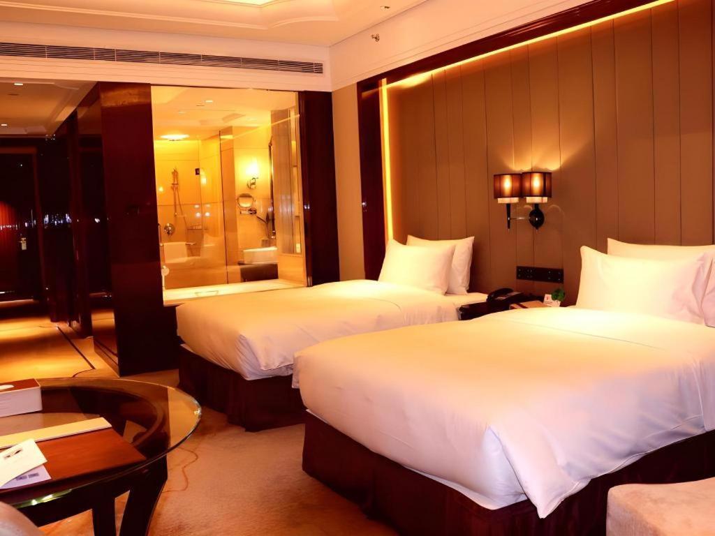 Wyndham Grand Plaza Royale Xianglin Shaoyang Hotel Екстериор снимка