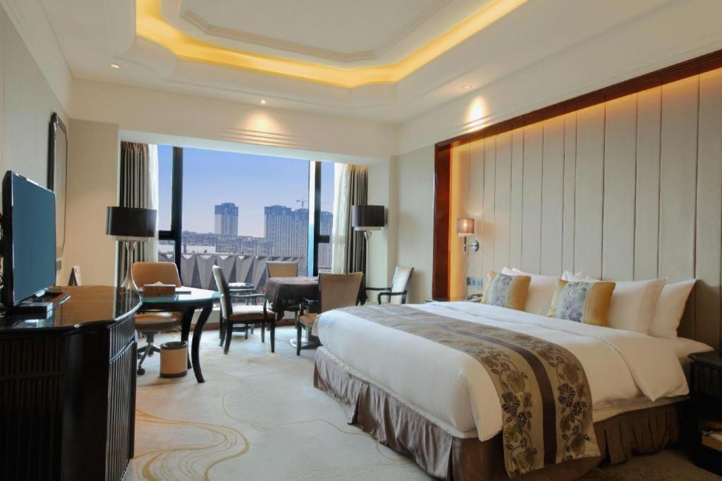 Wyndham Grand Plaza Royale Xianglin Shaoyang Hotel Екстериор снимка