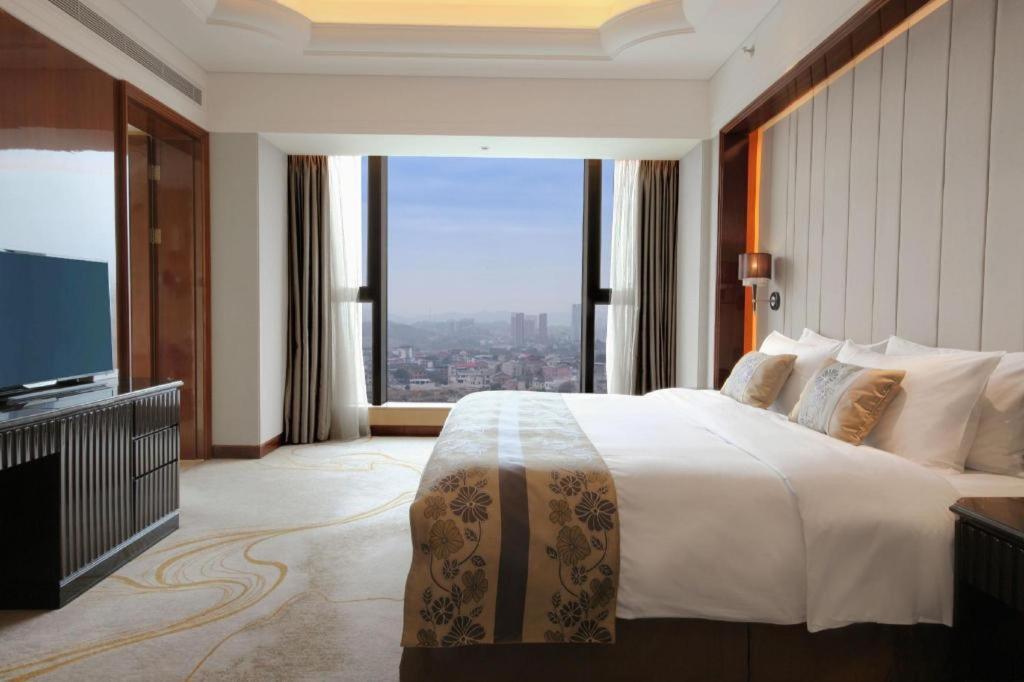 Wyndham Grand Plaza Royale Xianglin Shaoyang Hotel Екстериор снимка