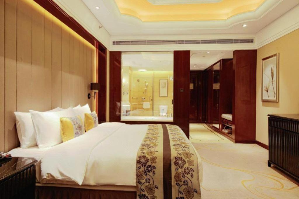 Wyndham Grand Plaza Royale Xianglin Shaoyang Hotel Екстериор снимка