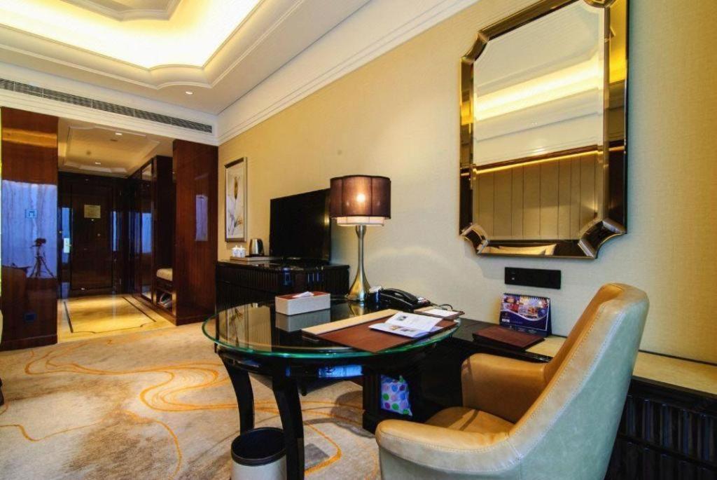 Wyndham Grand Plaza Royale Xianglin Shaoyang Hotel Екстериор снимка