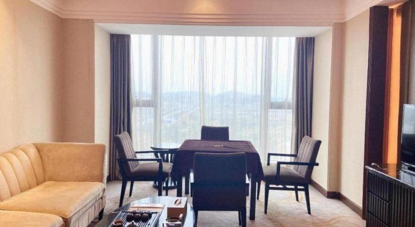 Wyndham Grand Plaza Royale Xianglin Shaoyang Hotel Екстериор снимка