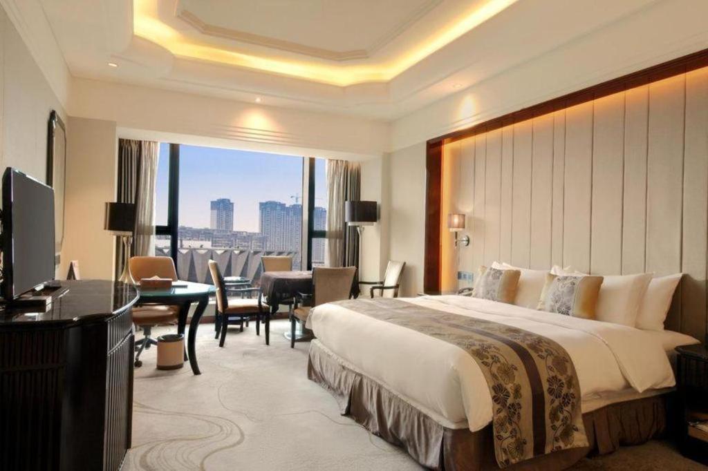 Wyndham Grand Plaza Royale Xianglin Shaoyang Hotel Екстериор снимка