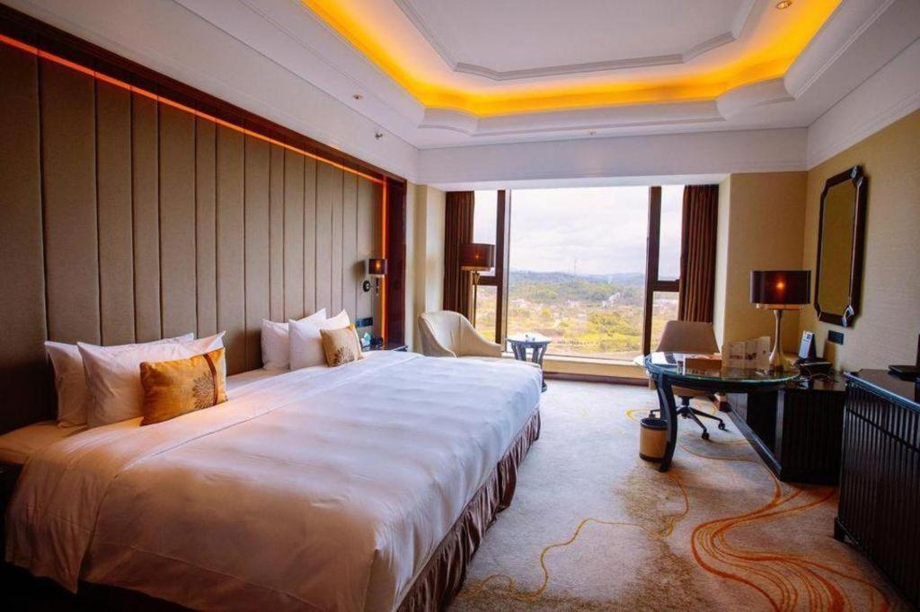 Wyndham Grand Plaza Royale Xianglin Shaoyang Hotel Екстериор снимка